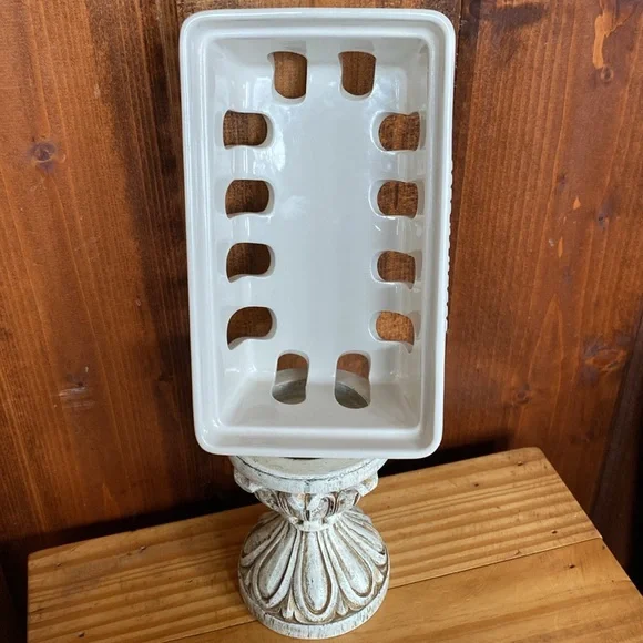 New Beekman Soap Dish - Picture 2 of 5